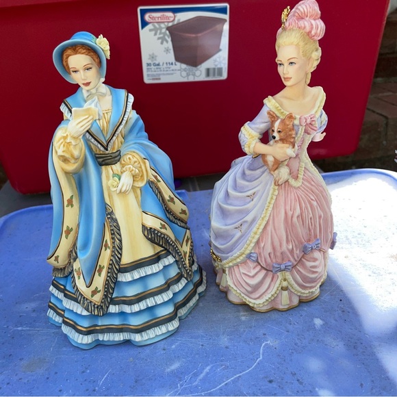 Lot Of 2 The Noble Collection Bella • Bisque Porcelain • Lady • Figurine
